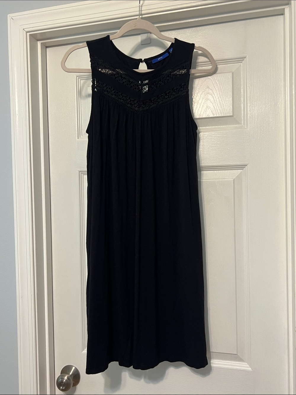 Apt. 9 Black Sleeveless Midi Dress with Lace Yoke